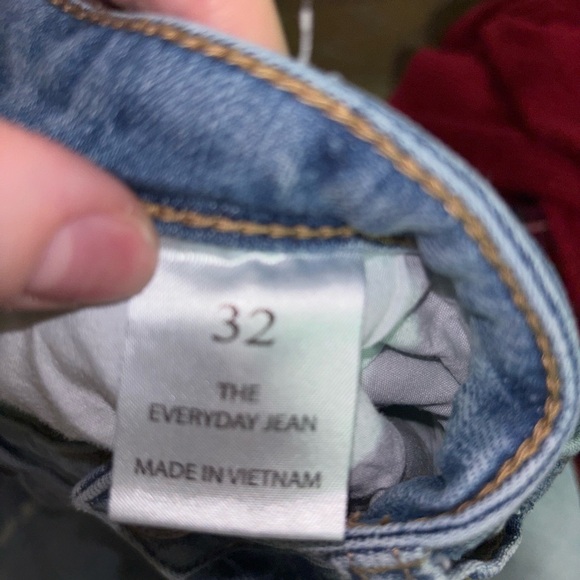 Willow and Root distressed jeans - Picture 4 of 4